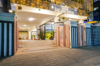 FabHotel Eminent Suites Banjara Hills Hotel a 