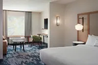 Fairfield Inn & Suites Clear Lake Hotels in Clear Lake