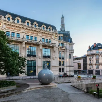 Aloft Dijon Hotels near Republique Tramway Station