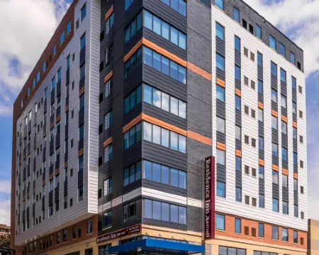 เรสซิเดนซ์อินน์ พิตส์เบิร์ก โอ๊คแลนด์/ยูนิเวอร์ซิตี้เพลซ โรงแรมในพิตส์เบิร์ก