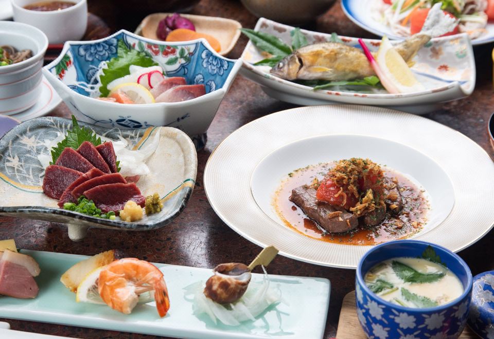 1. 츠에타테 온센 ..