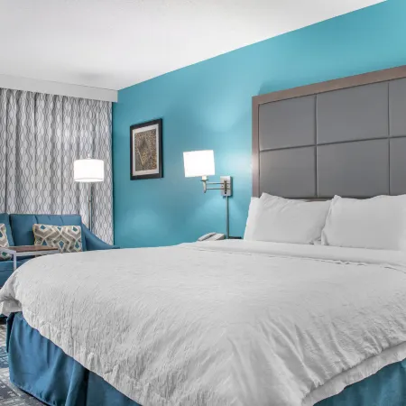 Hampton Inn Adel