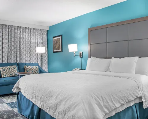 Hampton Inn Adel Hotels in Adel