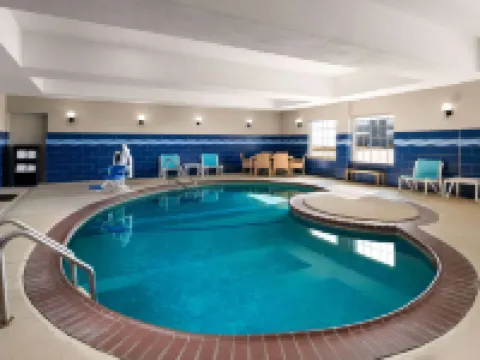 La Quinta Inn & Suites by Wyndham Denton - University Drive Hotel di Denton