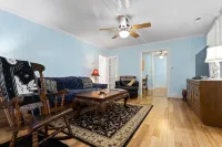 Walk to Downtown Brevard  Pets Welcome Large Fenced Yard Porches Biking Hiking Hotels in Brevard