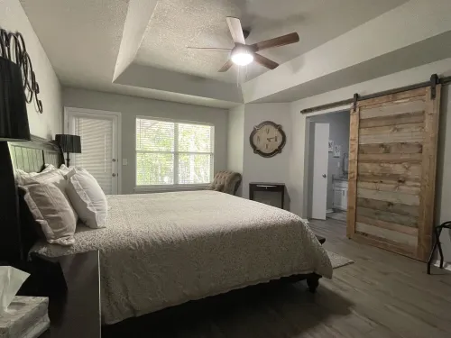 Entire 3 Bedroom House Near Bike Trails!