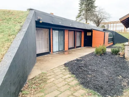 Underground Earth Home in Hocking Hills, Ohio w/ Hot Tub. Pet-Friendly!