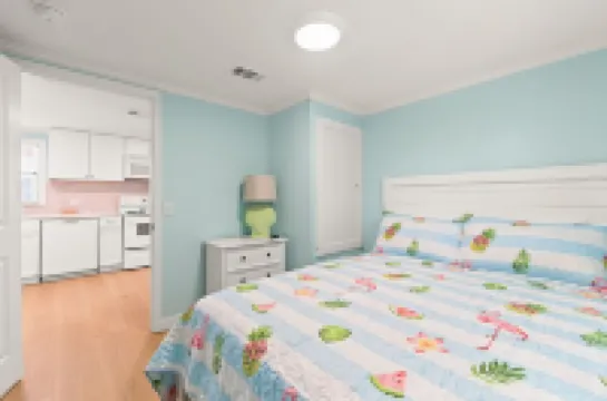 Fun cottage in a fantastic Gulf Shores location!  Close to the beach!