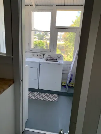 Potrero Hill Gem - Great Location Отели рядом с достопримечательностью «Парк Мишен Долорес»