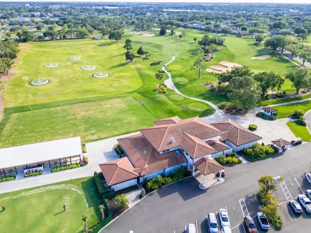 Cozy Home by a Golf Course with Pool and 20 Min from Disney, Not Party Property