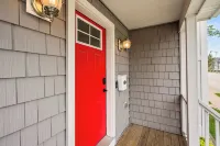 Family Fun! 17,000 Game Arcade, Sleeps 12, Walk to the Lake