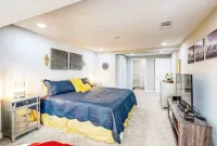 The Speakeasy on Chicago! Hotels in Bellview