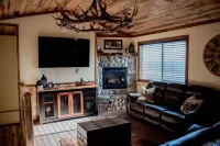 Cordingley's Cozy Cabin in Ashton