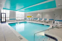 Hilton Garden Inn Elizabethtown - Swimmingpools