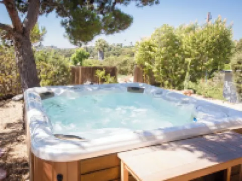 Mexican Hacienda Del Mar with Heated Pool and Spa, 5min drive to Beach! Hotels in Solana Beach