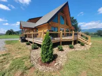 3BD/2.5BA Tennessee Mountain Trout Lodge by Watauga Lake & River