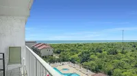 2 Minute Walk To Diamond Beach! Charming 2 BR condowith wonderful ocean views!