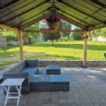Summer Getaway, 4-Br, Sleeps 14, Large Yard