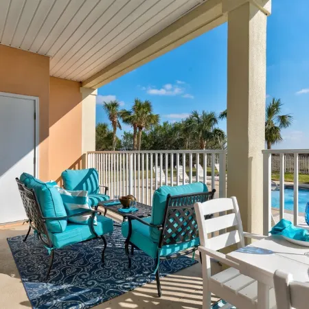 Beachfront, Poolside for Two Pools, 3-Bdrms/3-Baths, Sleeps 8. Perfect Getaway!