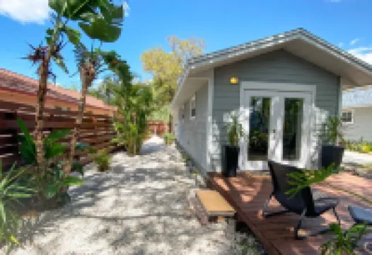 Seahorse Suite Bradenton Hideaway