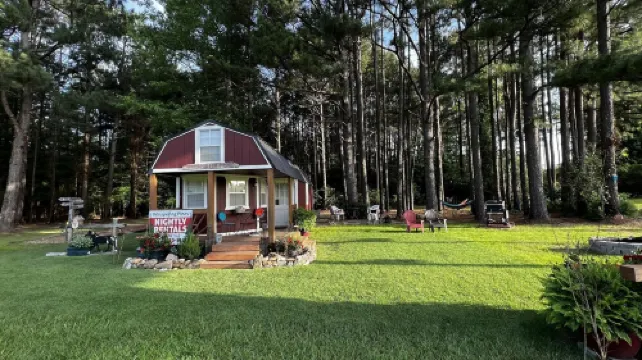 Whispering Pines Cabin near beautiful Lake Ouachita
