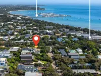 Bayorama - Water views  & close to Shops and Bay Beach