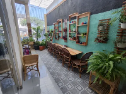 Zizi's Cirebon Townhouse