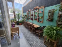 Zizi's Cirebon Townhouse Hotels in Talun