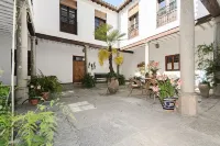 Charming rural house with swimming pool 3 km from the city of Granada. parking Hotel in zona Aeroporto di Granada