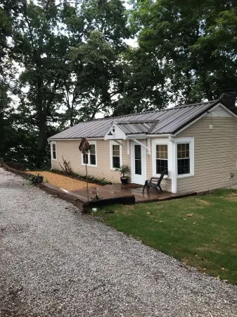Driftwood Retreat on Tennessee River/Pickwick Lake