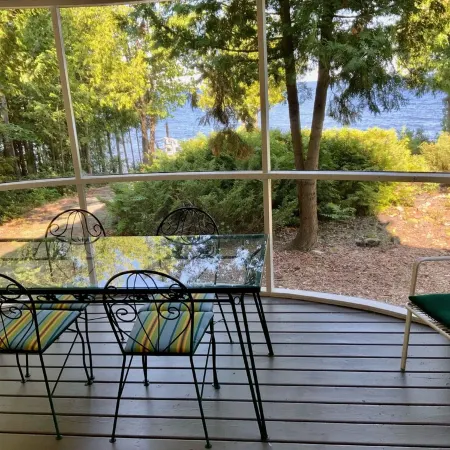 Gray Gull Cottage-Waterfront Home