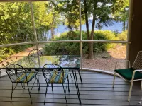 Gray Gull Cottage-Waterfront Home