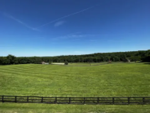 Mt. Gilead Sunrise- Country Suite close to wineries, breweries & wedding venues