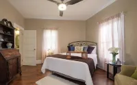 Southern Porch Charmer - Walk to Downtown Main Street and Waterfront!