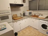 Bel Appartement de 2 Chambres à 200m de la Plage