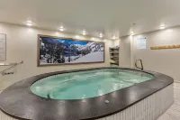 Newly Remodeled with new furnishings at the base of Park City Mountain Resort.