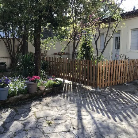Small Detached House with Fenced Garden Area! All in Comfort!