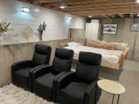 Hot Tub & Mountain Views; Theatre; Sauna; Piano; Two tier deck; Kid’s room