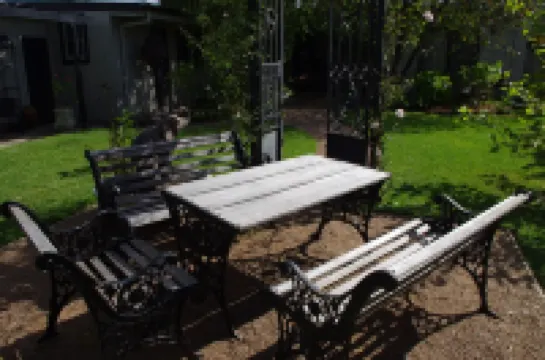 Luxury Heritage Cottage In The Heart Of Town Hotels in Mittagong