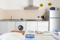 Bright Apartment with Sea View 200 Meters from the Beach wi fi Car Rental - 2 stelle