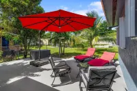 5 minutes from Hard Rock Stadium, and less than 30 minutes from South Beach