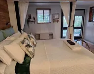 Bowerbird Cottage Studio Apartment -  Binna Burra Bushwalks & Tea House nearby