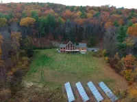 Cozy Valley View Post & Beam Villa!