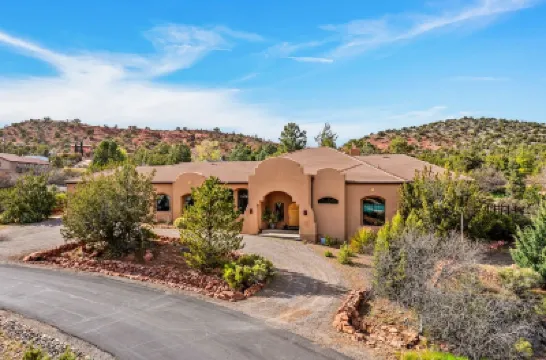 Sedona Bliss Estates - Modern Cowboy - Hot tub Hotels near Subway Cave