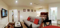 Comfy & Inviting Poolside Casita w/ Laundry & Fruit Trees