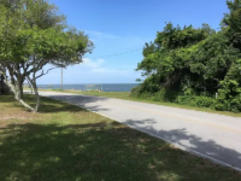 Core Sound Cottage in Atlantic, NC  with Water View