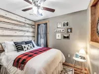 Woodland Retreat I Pet Friendly I Mins to Town Hotels in Stephenson