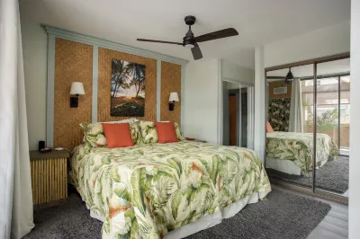 Oceanfront Condo/Hawaiian Style. 1Bd, w/AC & Wifi Hotels near Moonshot Play Space, LLC