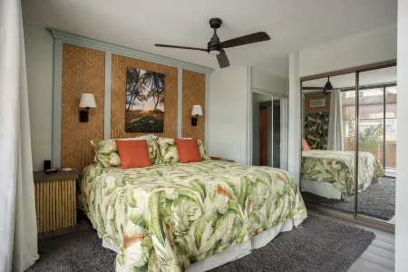 Oceanfront Condo/Hawaiian Style. 1Bd, w/AC & Wifi Отели рядом с достопримечательностью «Moonshot Play Space, LLC»