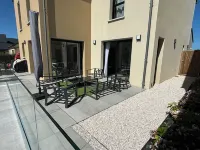 Two minutes from Dinard, beautiful seaside villa with heated pool.